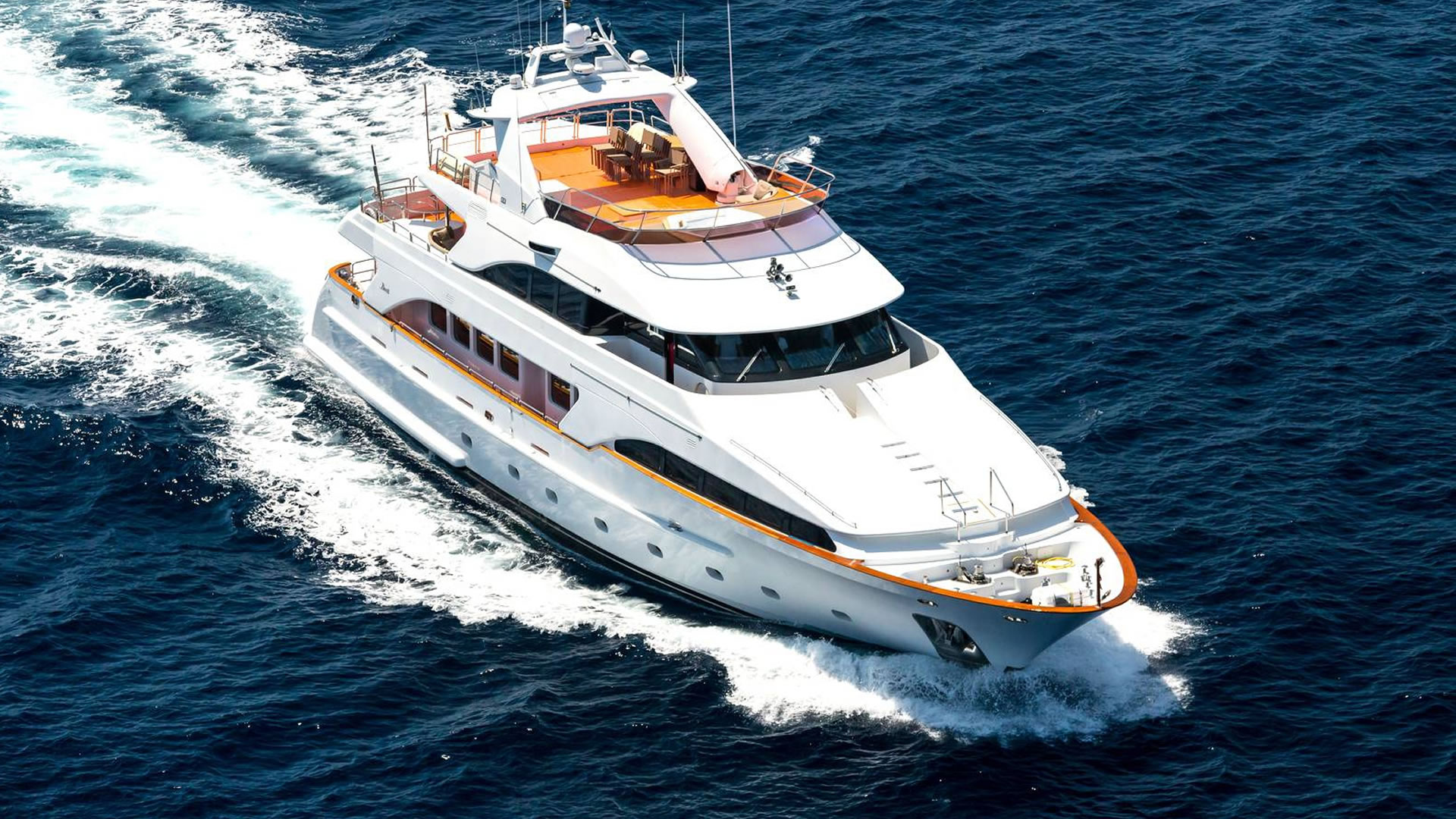 Location yachts BENETTI 115