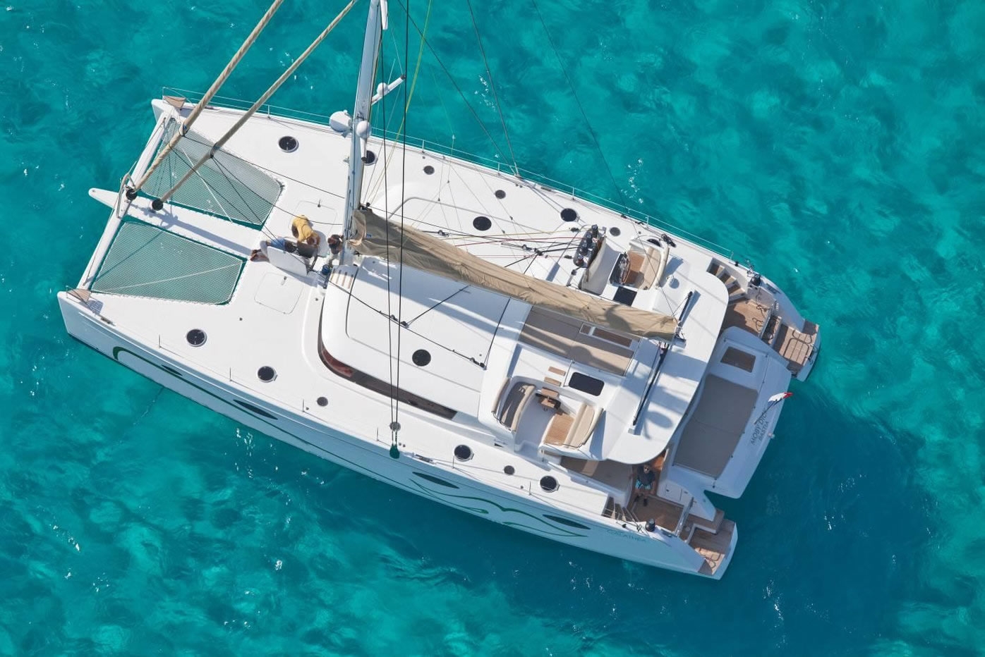 Catamarans rental CATAMARAN MD20