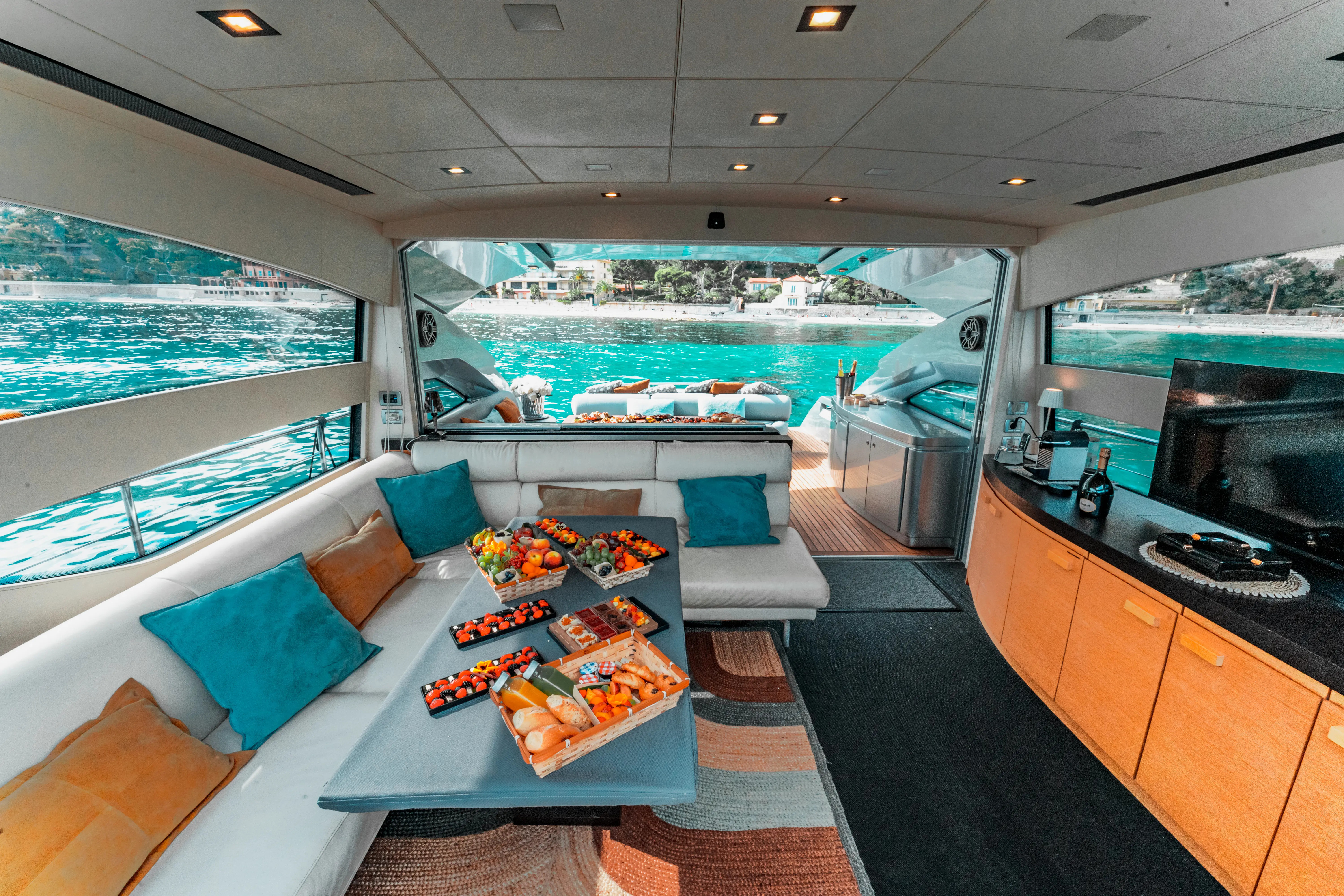 Rental rental PERSHING 64
