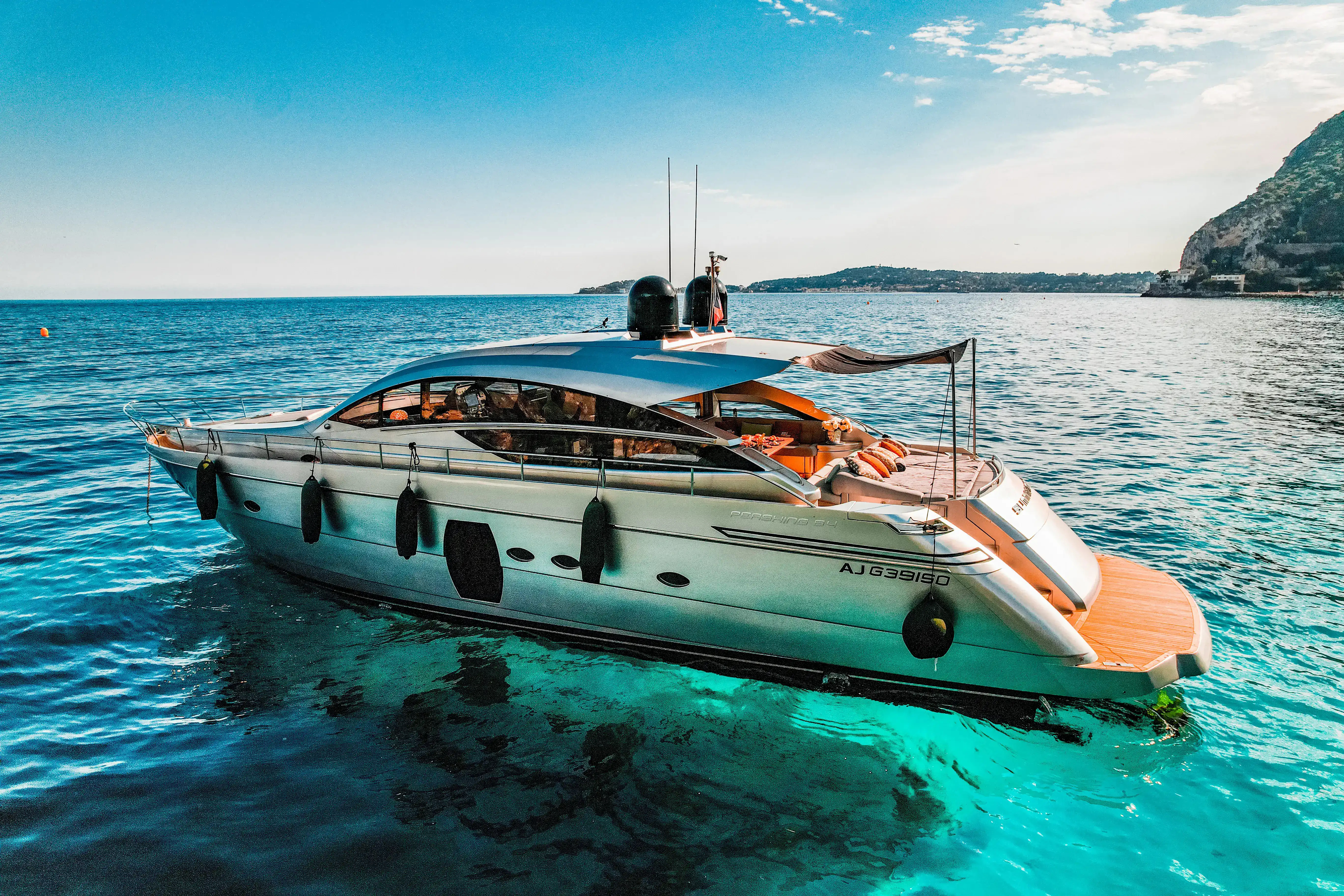 Rental rental PERSHING 64