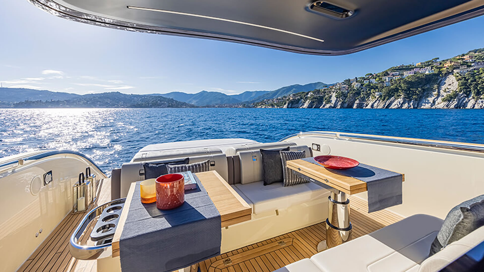 Location location Invictus 460 TT avec stabilisateur