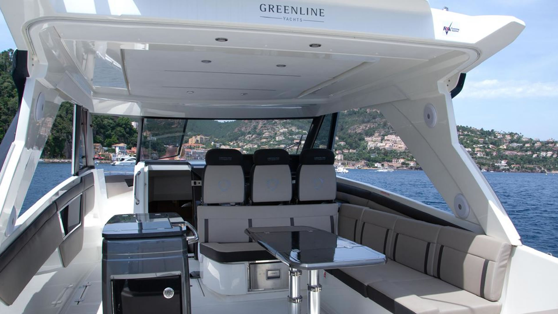 Rental rental AZIMUT 53