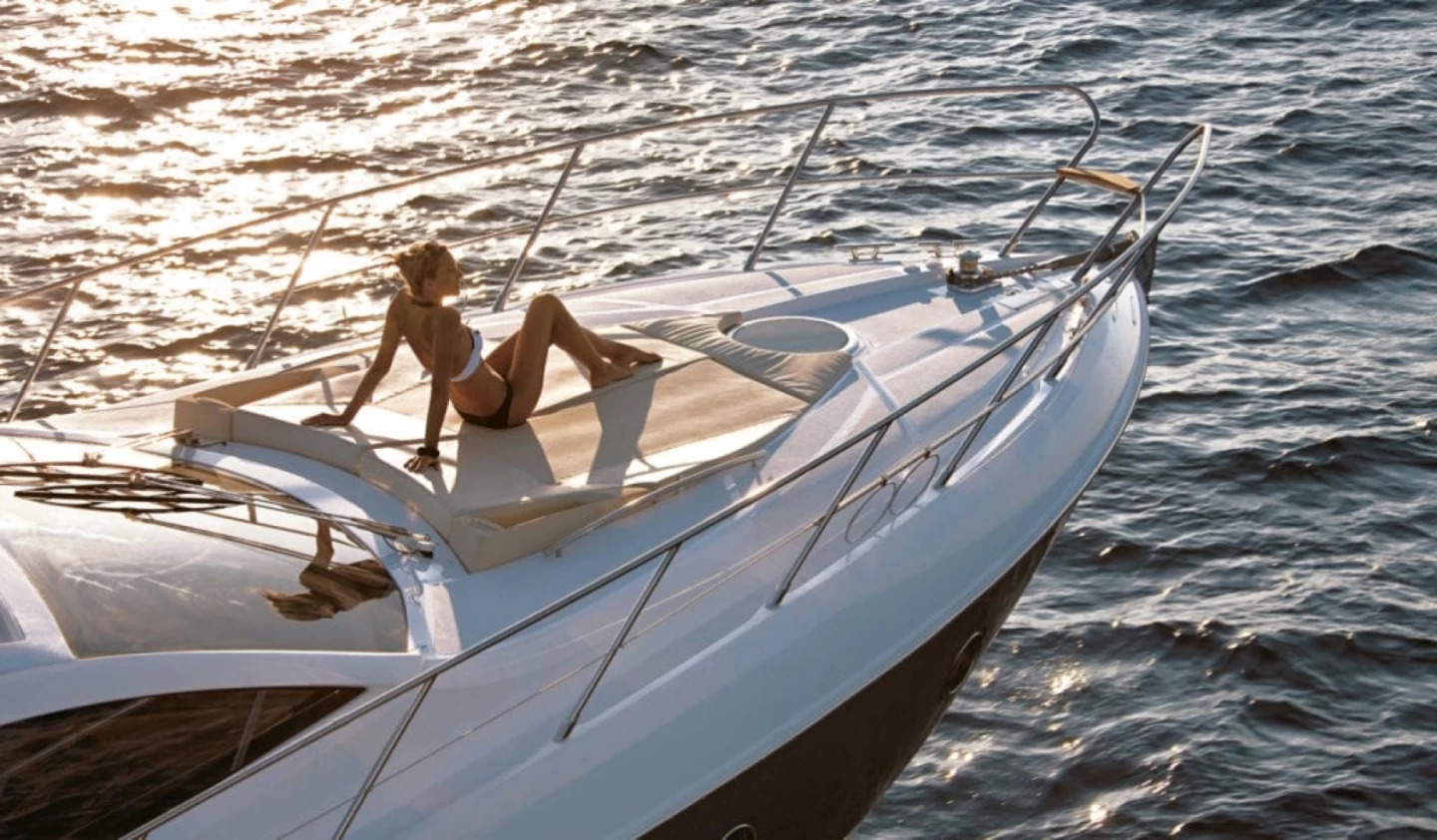 Yachts charter SESSA C43